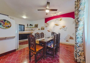 Lovely house in town on the 1 st Floor. 3BD Condo for rent in Downtown, Puerto vallarta