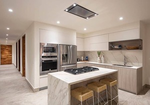 Luxurious 3bd 3ba, Indah by Sayan 7C
