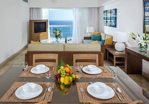 MAYAN PALACE MASTER ROOM ACAPULCO