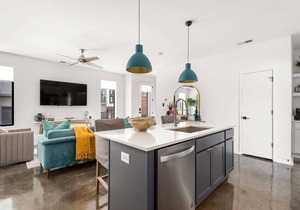MC ~ Luxury Condo Near Downtown w/Parking & Private Rooftop ~ Walk to 5-Points Restaurants and Bars