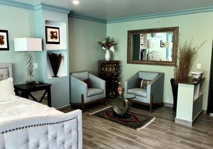 Ocean Frontage Two Bedroom Family compound with Full Kitchen