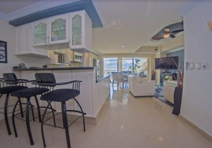 Ocean Front Nuevo 3 Bed!Pool! Sleeps 6! Vela Vista