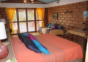 Ocean Lover's Paradise - Garden Room 3