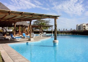 Ocean View 2 Bedroom 2 Bath Condo on Golfcourse
