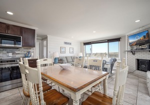 Oceanfront condos with 3 night minimum rentals and linens included!