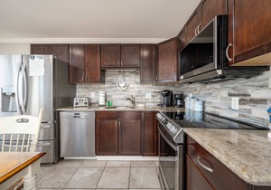 Oceanfront condos with 3 night minimum rentals and linens included!