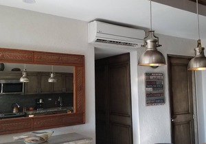 Oceanfront Resort Beach Paradise! Great Reviews, Modern Remodel great location!