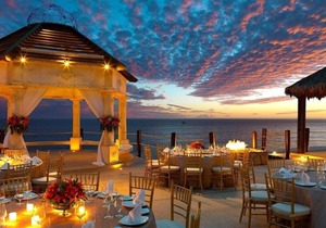 Oceanview PENTHOUSE Suite—Playa Grande Resort —Thanksgiving week.