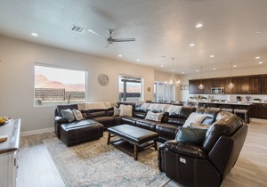 Ocotillo Springs Resort 32 l Private Pool, Hot Tub, Hockey Table, Foosball, 2 PS4 and Community Pool
