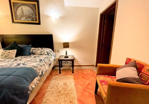 One level Villa walking distances to the beach