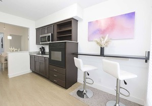 Perfect Location 2BR 5 Min Walk to Galleria Saltwater Pool