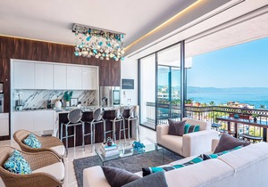 Pier 57 Spectacular Penthouse Romantic Zone Ocean Views