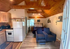 Pine Grove Cottages
