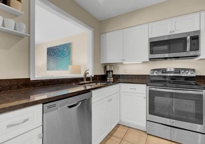 Racquet Club 32 by Wild Dunes, in Resort Core