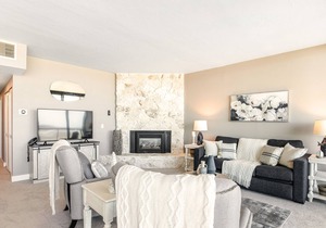 Renovated, Family-Friendly, Oceanfront Condo with Views - Steps to Beach