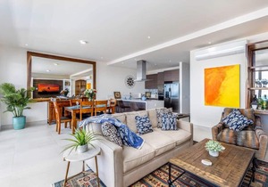Ronival - Luxury 2 BR Condo + Views & BBQ Grill