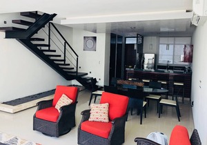 SMART TOWN HOUSE MONTEBELLO