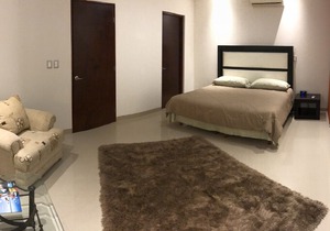 SMART TOWN HOUSE MONTEBELLO