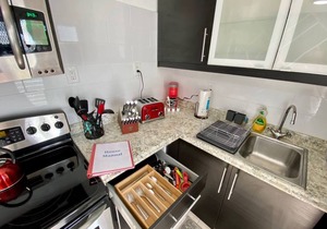Spacious 1BR, Central AC, Real Desk & Office Chair