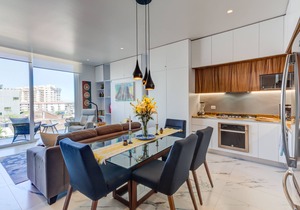 Spacious Avida Condo Romantic Zone Rooftop Pool