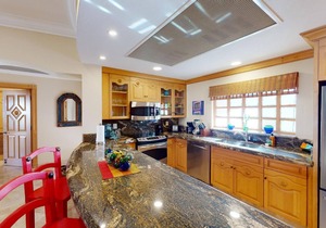 Spectacular Family Style Villa on Medano Beach