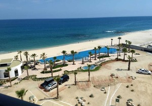 "Spectacular " swimmable Medano Beach