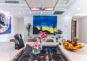 Spectacular views beachfront 25th floor condo