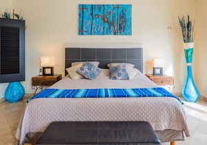 Steps to Medano Beach, spacious poolside unit