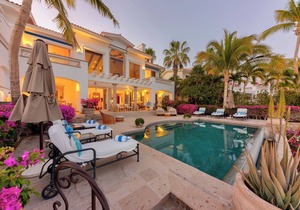Stunning 4 BR Luxury Villas del Mar 481 w/Ocean View, Heated Pool, A/C + More!