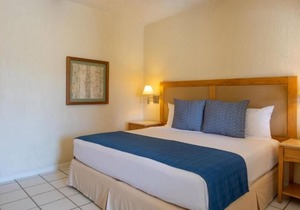 Stunning Studio Steps to Punta Sur Golf Course
