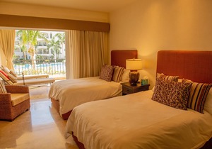 TBA 1202- AMAZING TWO BEDROOMS WITH GREAT VIEW TO THE OCEAN