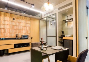 Ultramodern Connecting Suites | Shared Rooftop+Gym