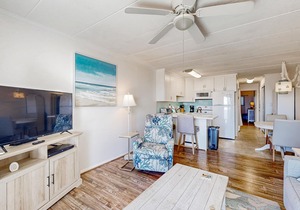 Updated Constellation House Condo w/Oceanfront Balcony, Walk to Restaurants