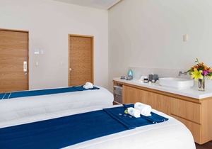 Villa Cabo 3 bedroom penthouse hot tub loaded amenities