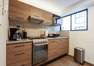 w* | Vibrant 2BR in Parque España