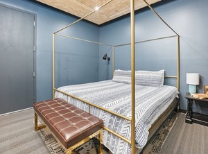 Boutique Hotel Torchlight Pass Revival District | Middletown