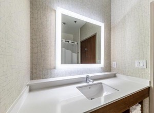 Holiday Inn Express Creek Ihg Hotel | Fossil Creek