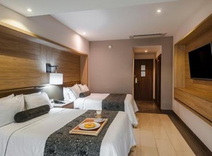 Hotel Expo | Downtown Guadalajara