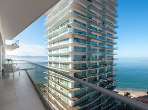 Icon Ocean Beach | North Hotel Zone