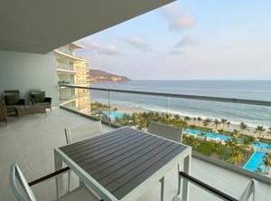 Peninsula | Ixtapa