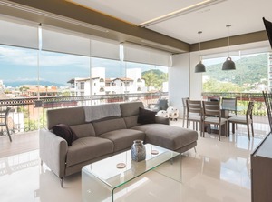 Ocean Zona Roman | Romantic Zone