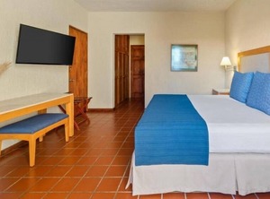 Vibrant San José Del Cabo | Campo de Golf Fonatur