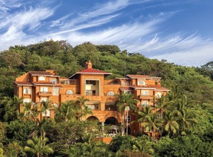 Zihuatanejo Resort Hotel | Almacen