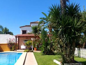 Chalet Huerta Con Piscina 