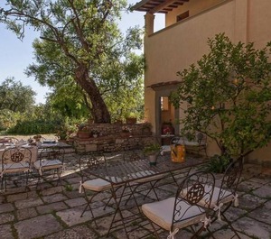 Farm Florence Garden Restaurant Wine Tastings 