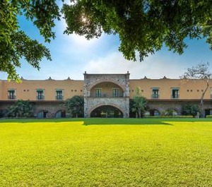 Americana Hacienda San Antonio El Puente 