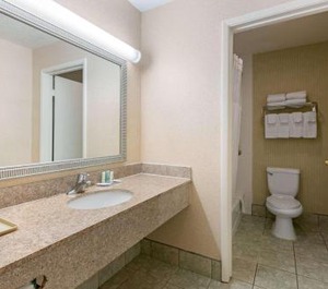 Quality Inn Camp Pendleton 