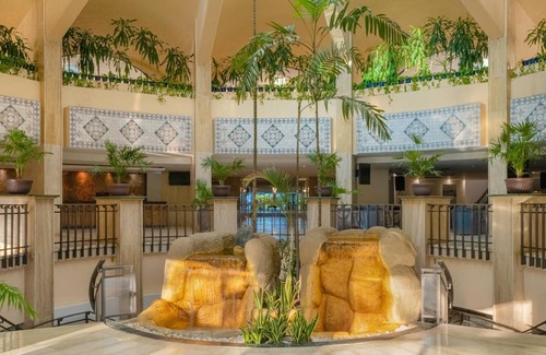 Costera Acapulco Resort | 133 m² Resort ∙ 127 guests