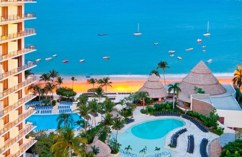 Costera Acapulco Resort | 133 m² Resort ∙ 127 guests