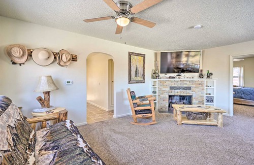 Canon City House | 142 m² House ∙ 3 bedrooms ∙ 13 guests